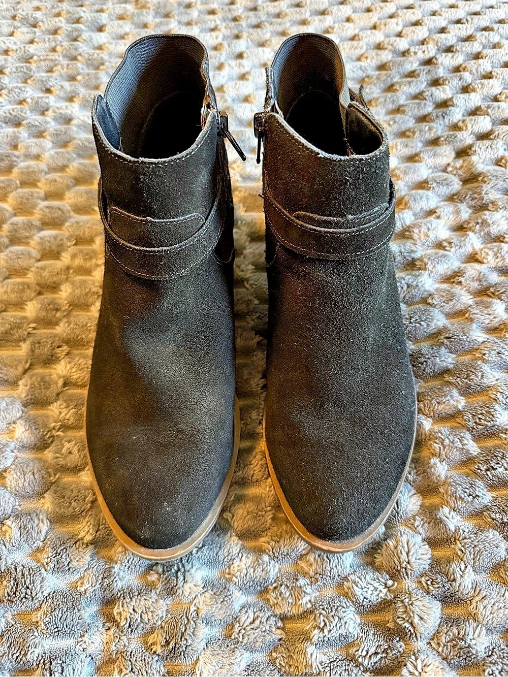 Kensie Gemmy Black Ankle Boots - Picture 2 of 7